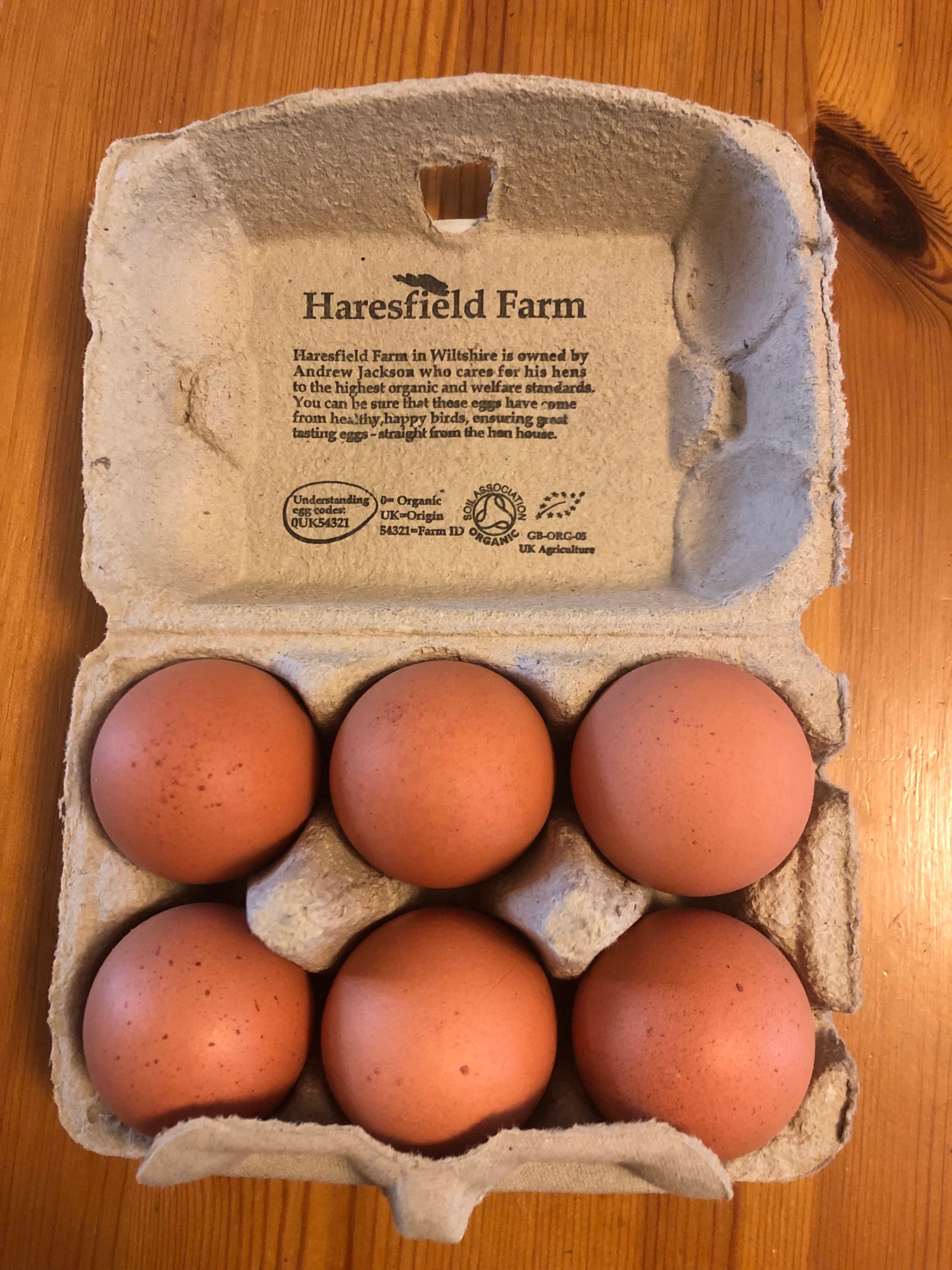 Organic eggs - 6 mixed size